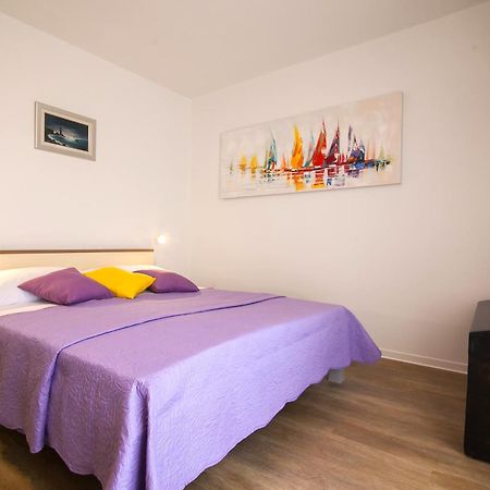 Sirius Apartments Bol Eksteriør billede