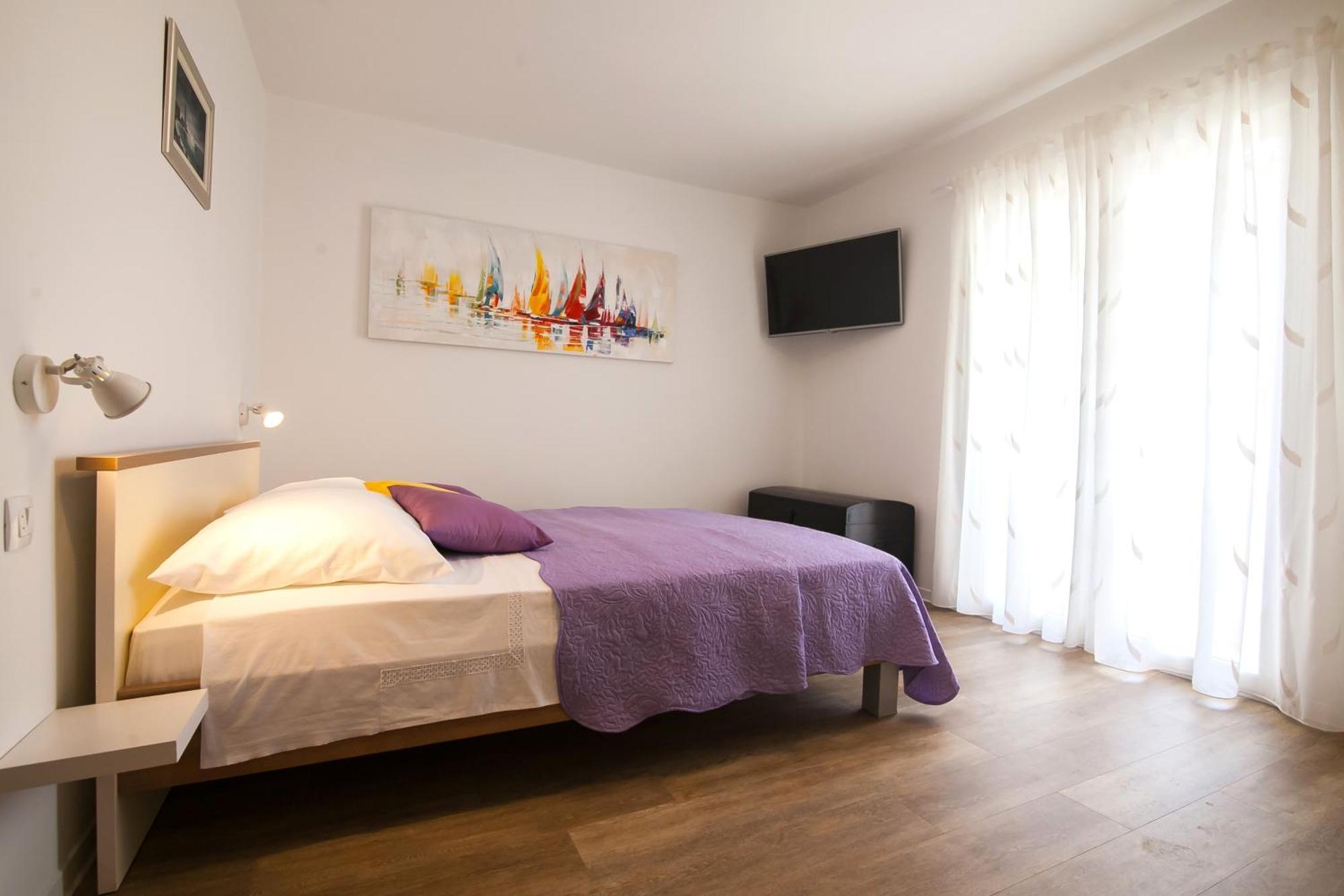 Sirius Apartments Bol Eksteriør billede