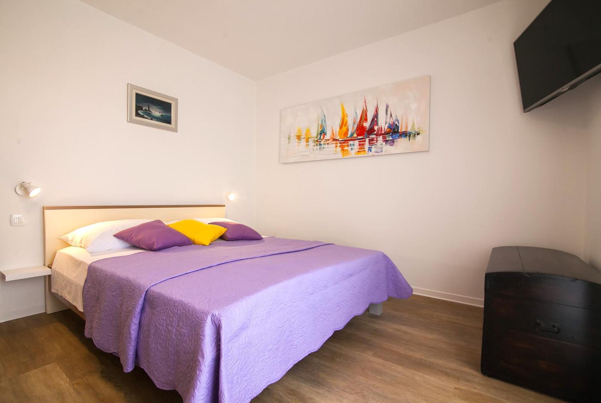 Sirius Apartments Bol Eksteriør billede