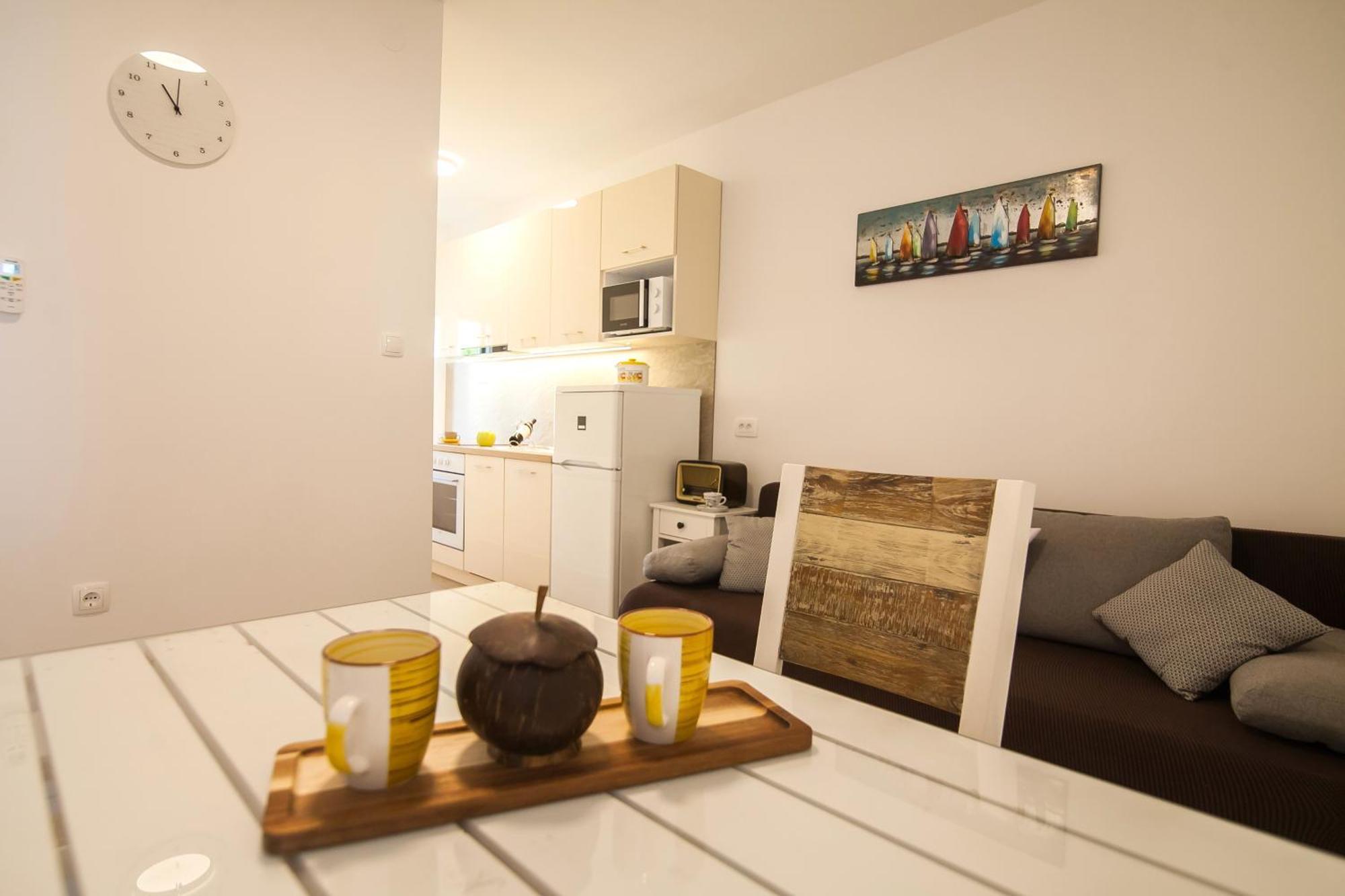 Sirius Apartments Bol Eksteriør billede