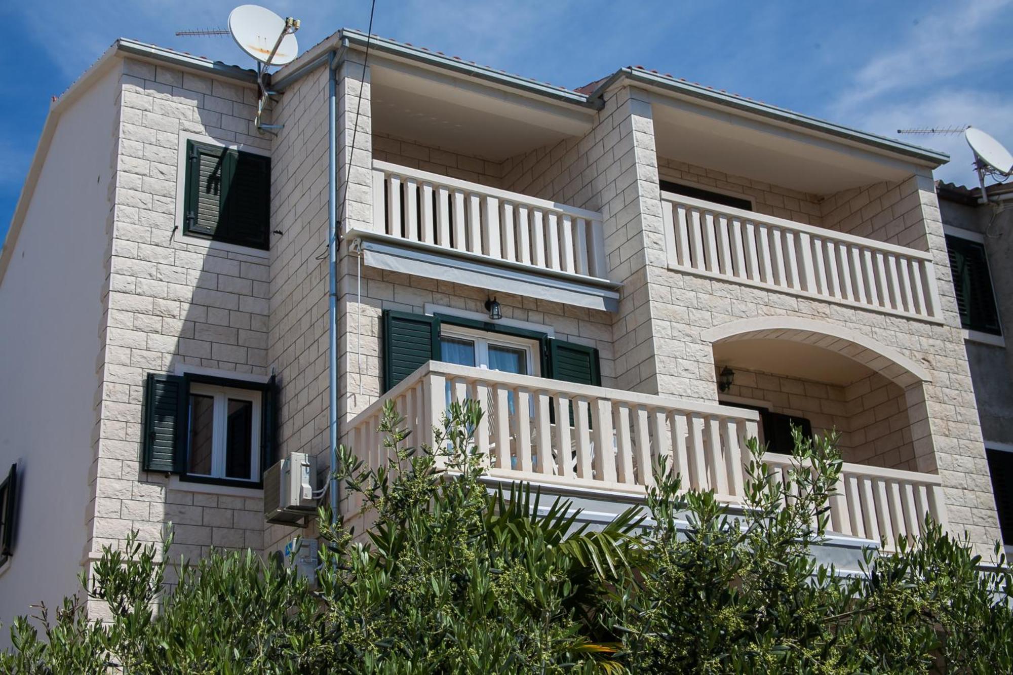 Sirius Apartments Bol Eksteriør billede